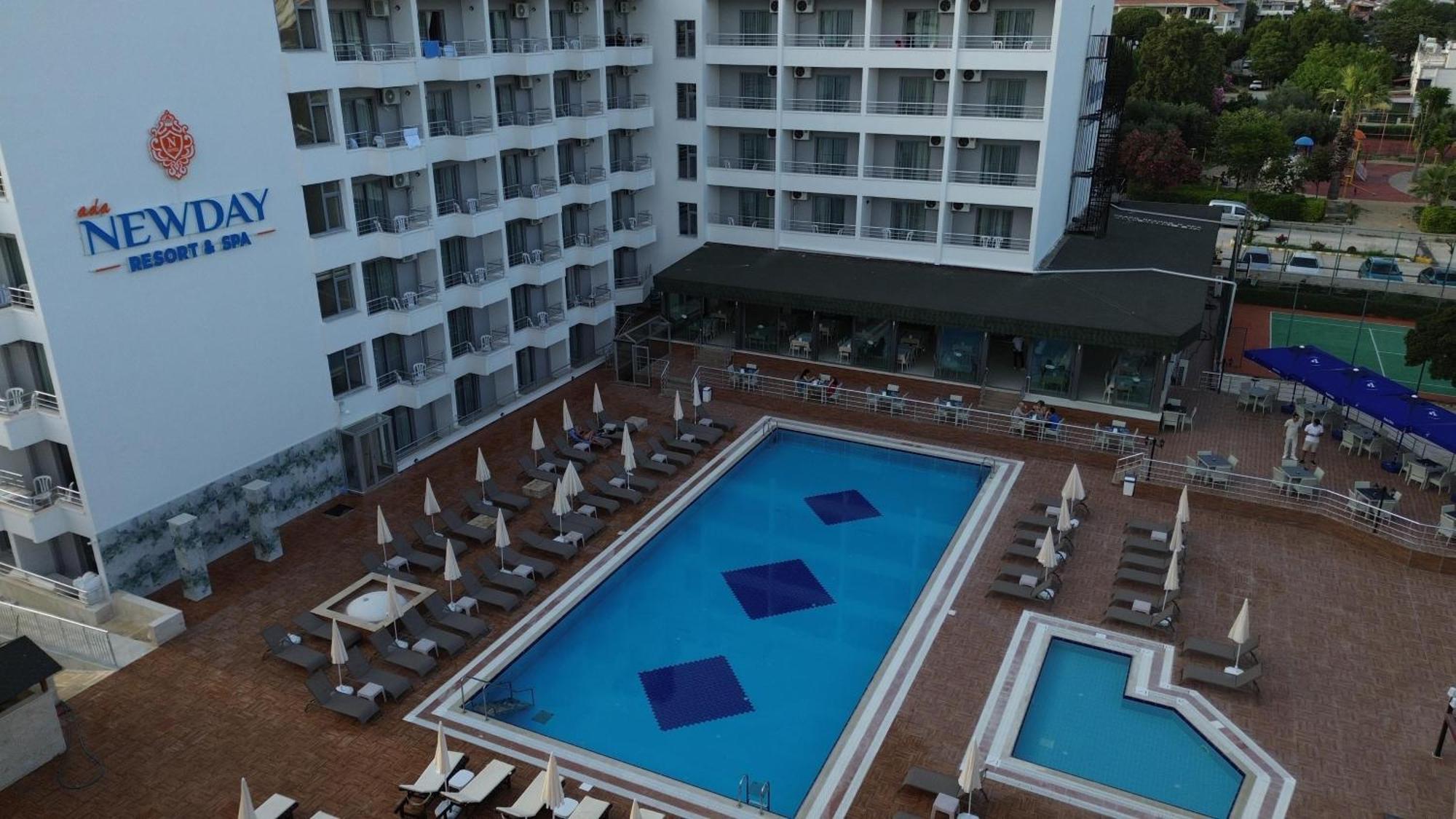Ada Newday Resort Hotel クシャダス エクステリア 写真
